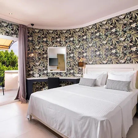 Neikos Mediterraneo Luxury Отель