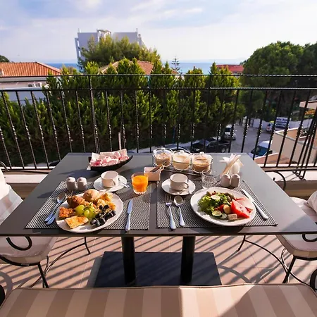 Neikos Mediterraneo Luxury Отель 4*