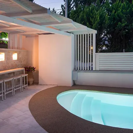 Neikos Mediterraneo Luxury Ханиоти