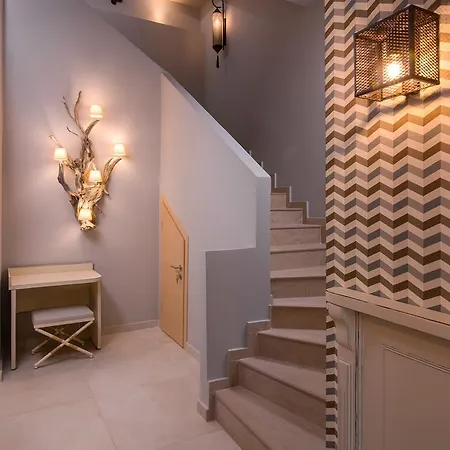 Neikos Mediterraneo Luxury Ханиоти