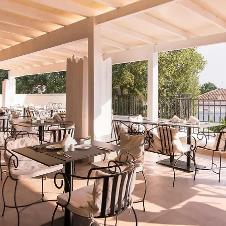 Отель Neikos Mediterraneo Luxury Ханиоти